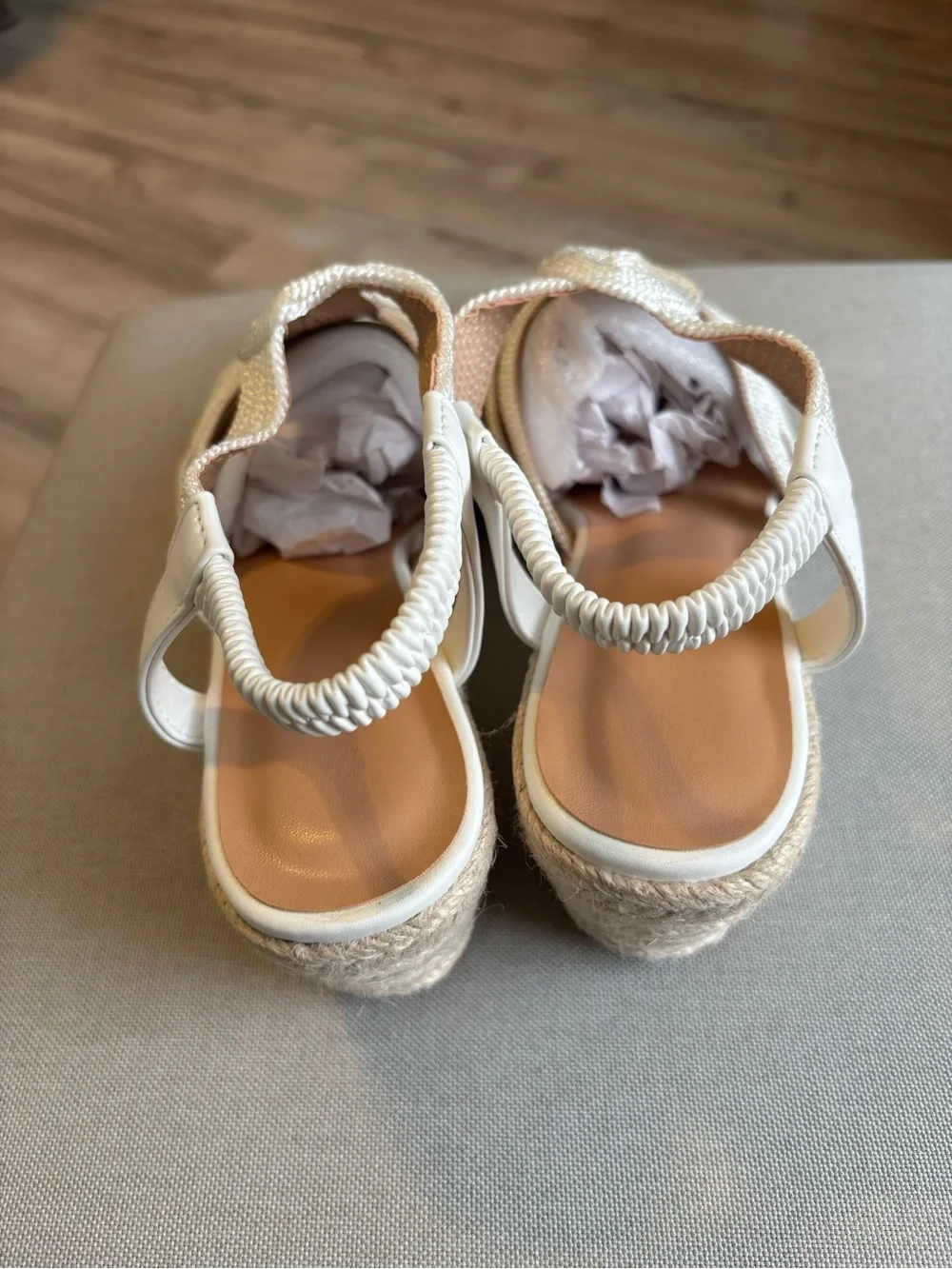 N/A lightweight white
